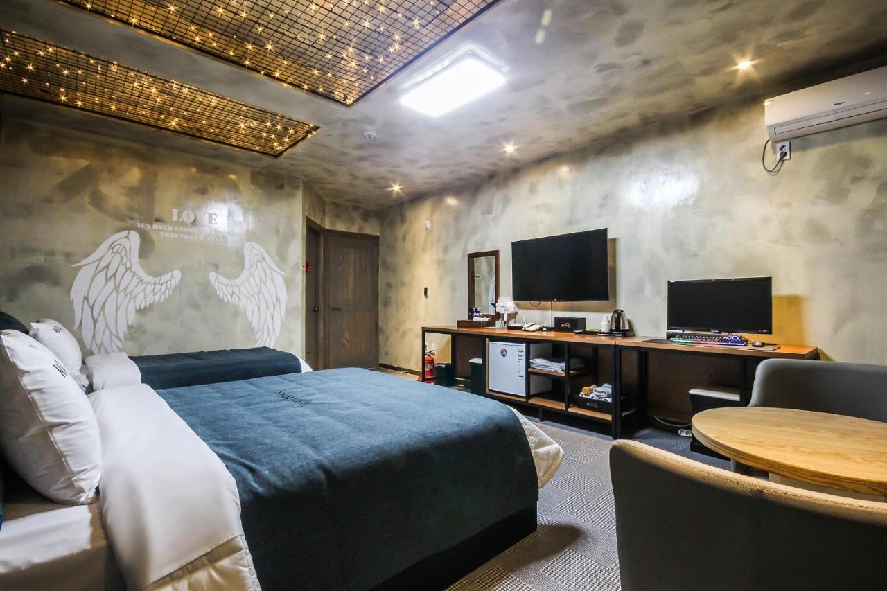 Rings Motel Iksan Bagian luar foto